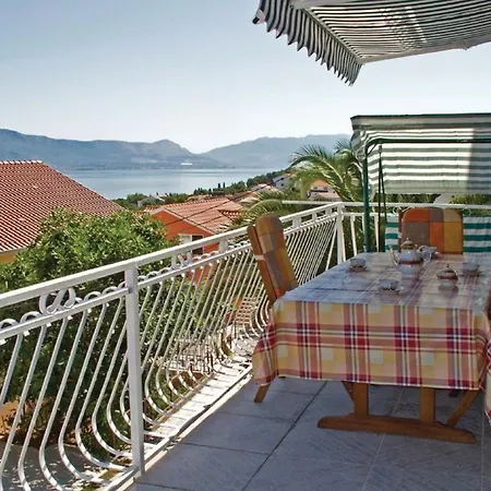 Halilovic 公寓 特罗吉尔