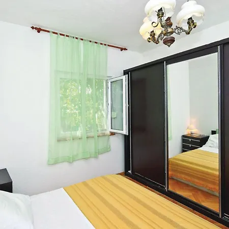 Apartment Halilovic *