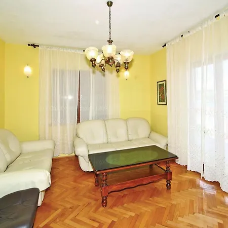 Halilovic Apartment Trogir