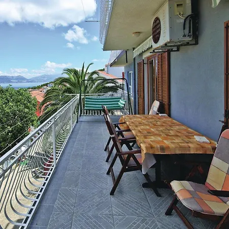 아파트 Halilovic 트로기르